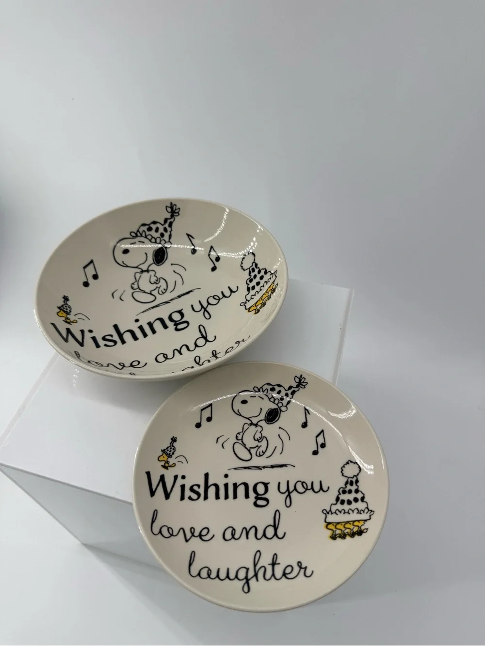 Peanuts Cream and Black Snoopy 'Wishing You Love and Laughter' Dinnerware Plates
